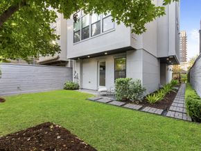 205 Portland Street, Houston TX 77006