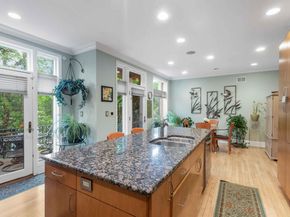 103 Hudson Cove, Edgewater NJ 07020