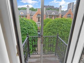 103 Hudson Cove, Edgewater NJ 07020