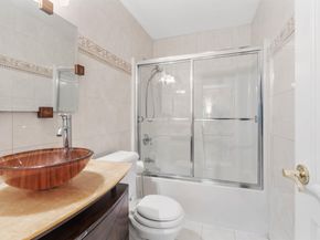 103 Hudson Cove, Edgewater NJ 07020