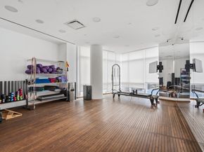 77 Hudson St 2002, Jersey City NJ 07302