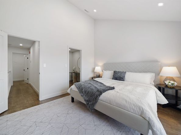 1110 River Rd 102, Edgewater NJ 07020