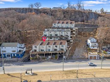 1110 River Rd