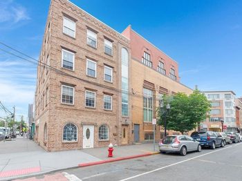 354 3rd St