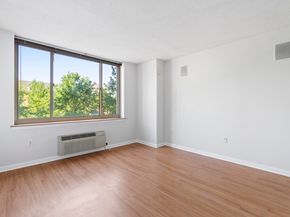 1 2nd St 314, Jersey City NJ 07302
