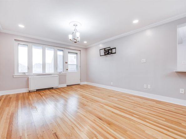 70 West 32nd St 3A, Bayonne NJ 07002
