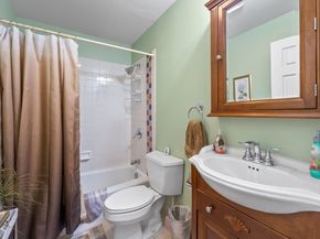 208 Shearwater Ct West 31, Jersey City NJ 07305