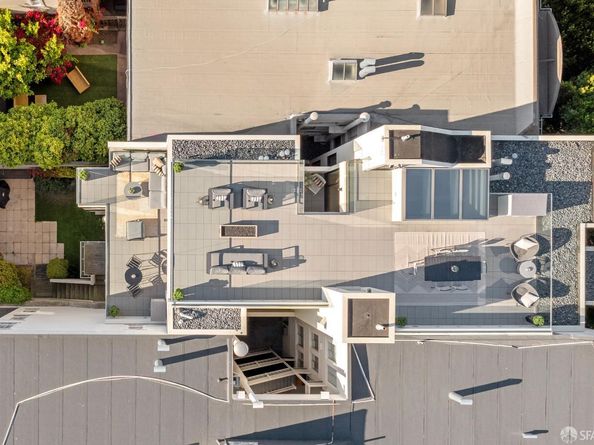 3307 Broderick Street, San Francisco CA 94123