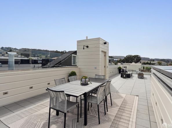 3307 Broderick Street, San Francisco CA 94123