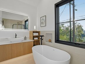 3021 Bateman Street, Berkeley CA 94705
