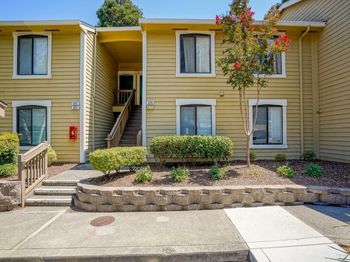 677 Center Avenue