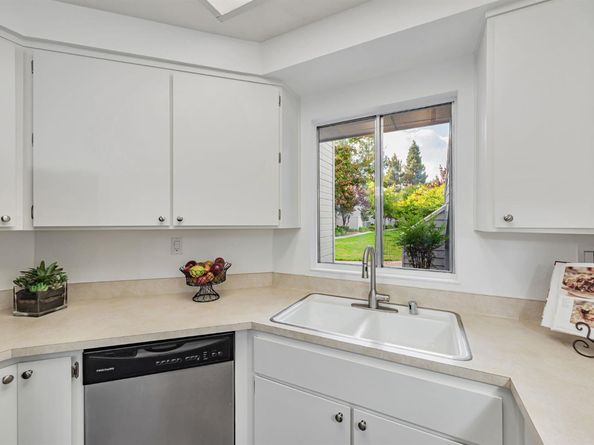 510 Shadowgraph Drive, San Jose CA 95110